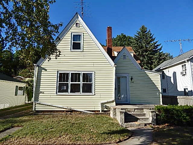 1740 W Genesee St, Lapeer, MI 48446 