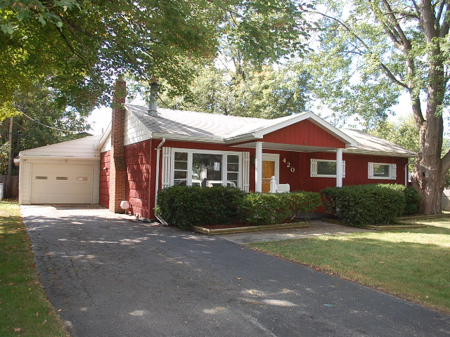 420 Spruce St, Mount Morris, MI 48458 