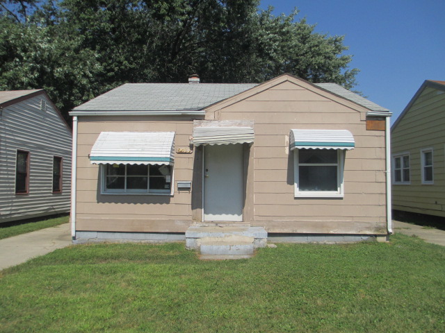 8477 Prospect Ave, Warren, MI 48089 