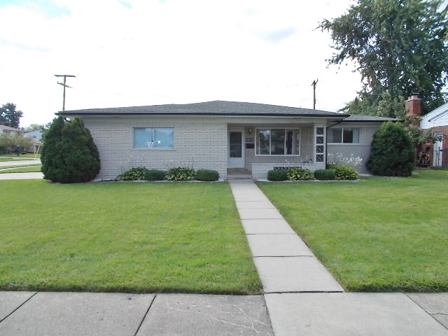 11250 Hanna Dr, Sterling Heights, MI 48312 