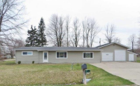 4615 9th St, Kimball, MI 48074 
