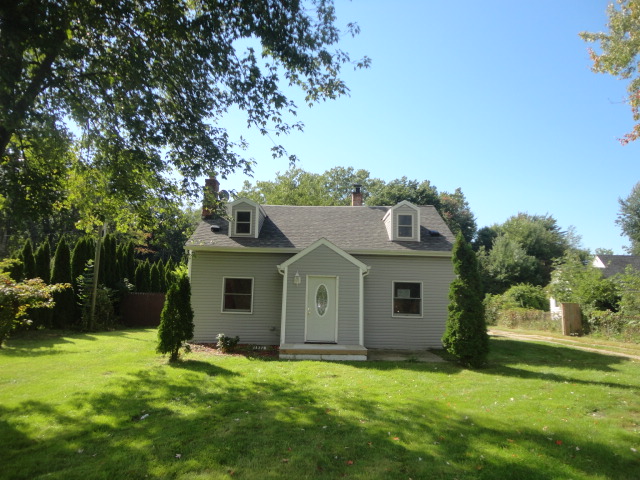 11210 Inkster Rd, Romulus, MI 48174 