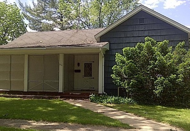 516 South Front Street, Chesaning, MI 48616 