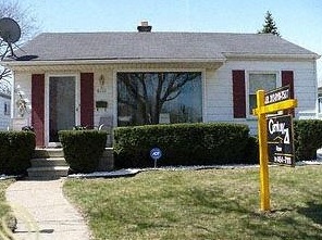 6111 Brace St, Detroit, MI 48228 