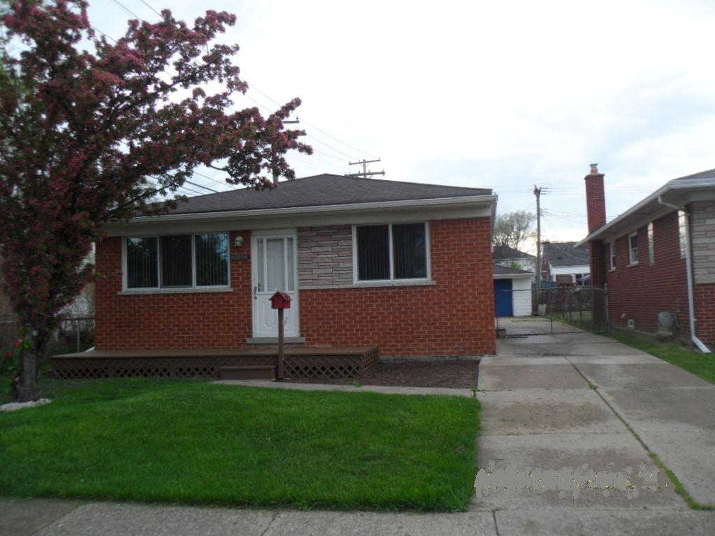24231 Flower  Avenue, Eastpointe, MI 48021 