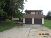 704 Trenton Pl, Lansing, MI 48917 