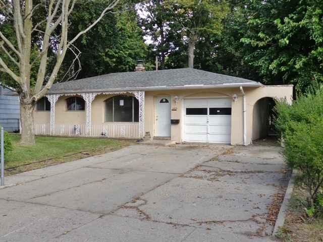 3426 Sumpter St, Lansing, MI 48911 