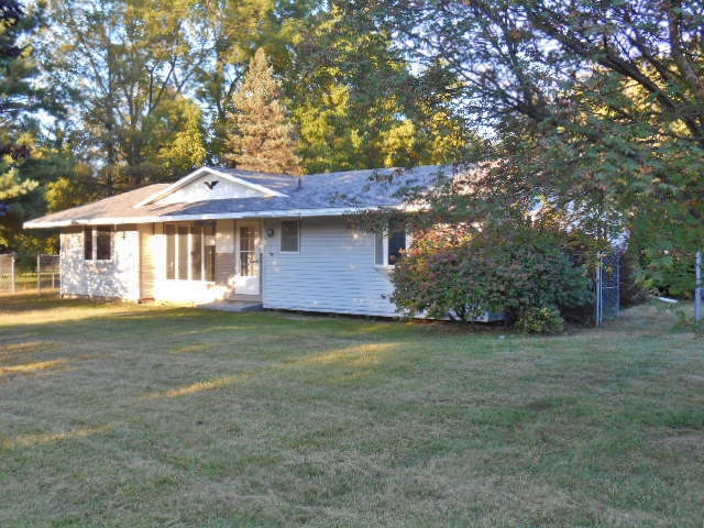 10184 N Clio Rd, Clio, MI 48420 