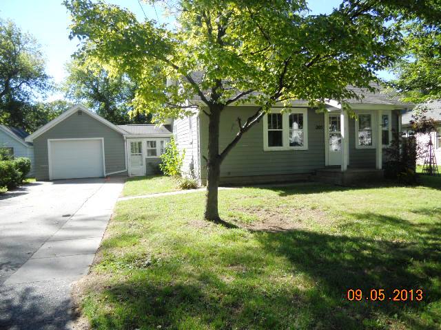 205 N 4th St, Freeland, MI 48623 