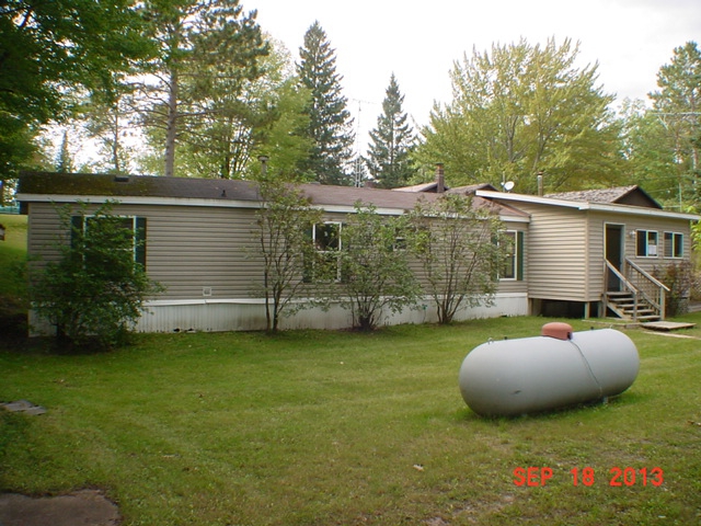 6823 Wickert Rd, Hale, MI 48739 