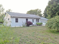 526 S Lake Shore Dr, Lake Leelanau, MI 49653 