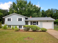 1421 Oakdale Ave, Niles, MI 49120 