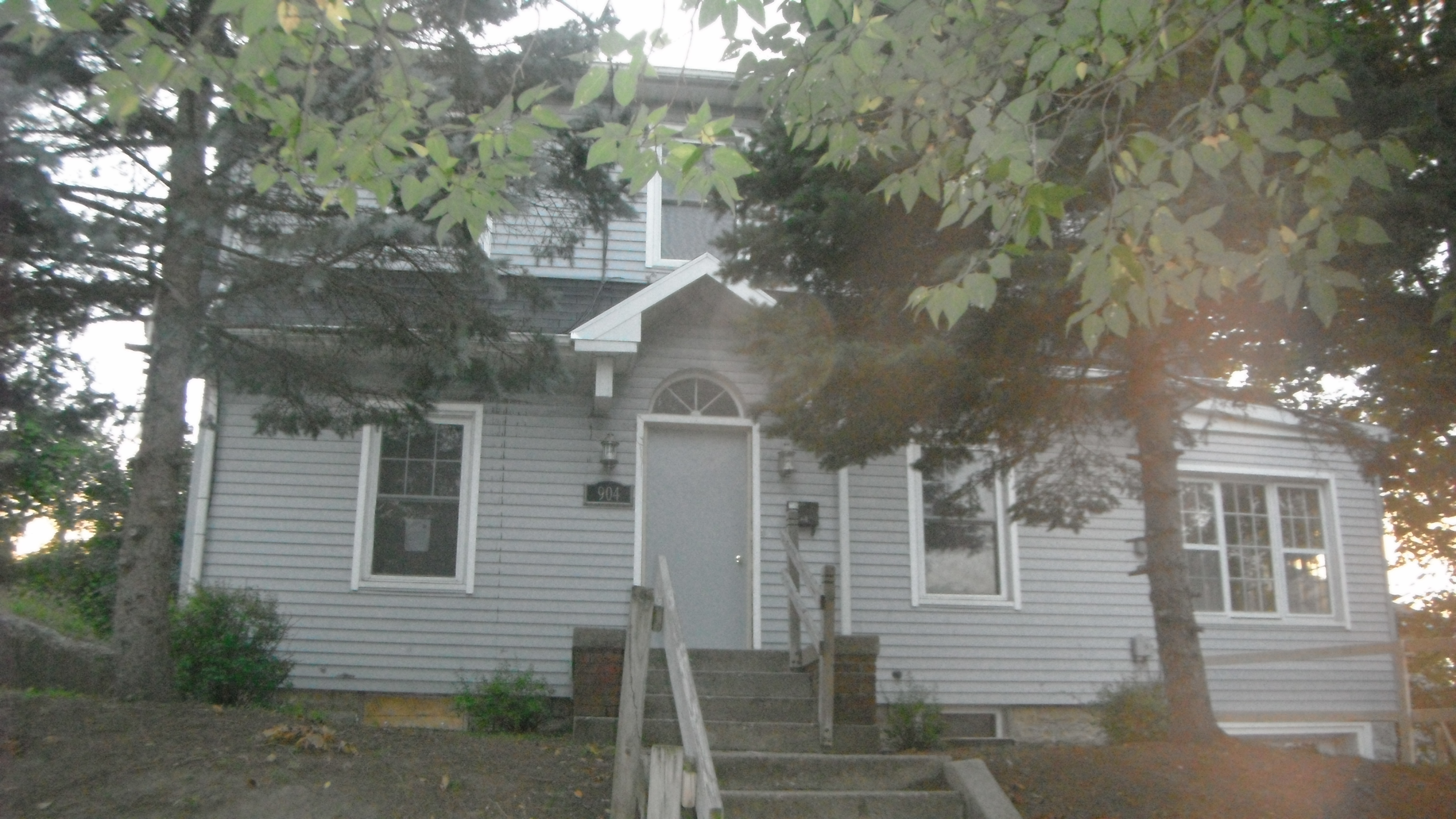 904 Williams St, Jackson, MI 49203 