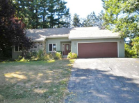7843 Pinedale Dr, Williamsburg, MI 49690 