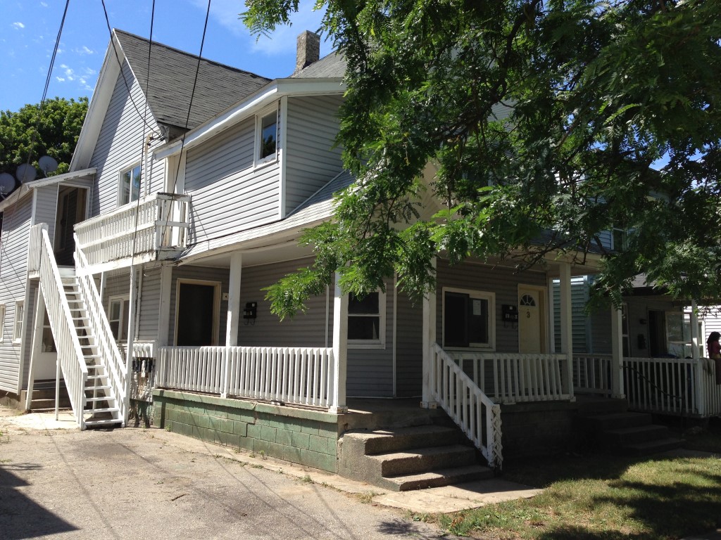 618 4th St, Grand Rapids, MI 49504 