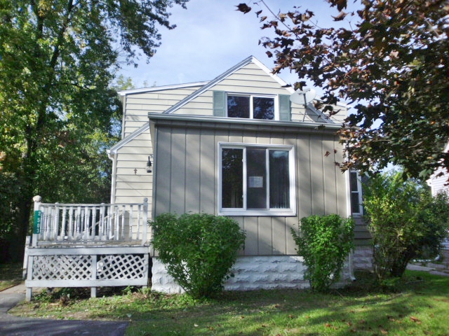 2503 7th St, Bay City, MI 48708 