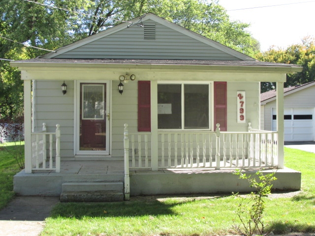 2799 Grant Rd, Rochester Hills, MI 48309 