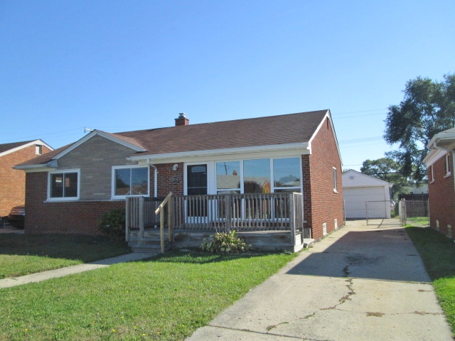 25256 Collingwood St, Roseville, MI 48066 
