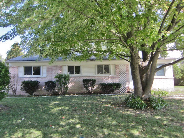 15843 Kerstyn St, Taylor, MI 48180 