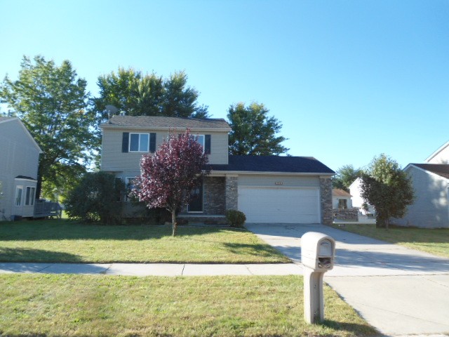 8419 Samantha Ln, Ira, MI 48023 