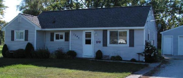 1346 Calvin Drive, Burton, MI 48509 