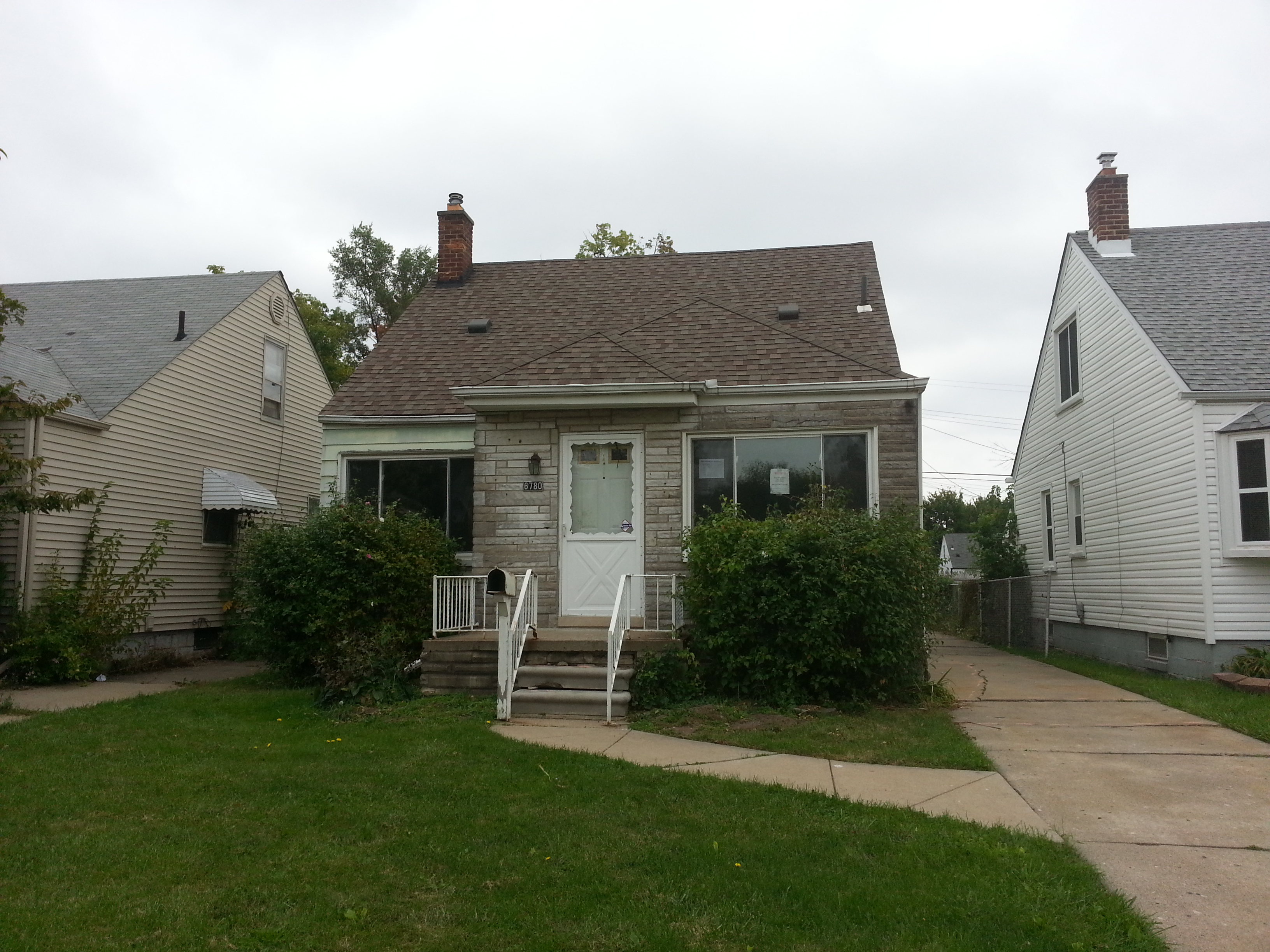 6780 Heyden St, Detroit, MI 48228 