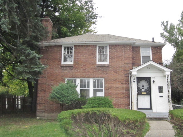 90 W Hildale, Detroit, MI 48203 