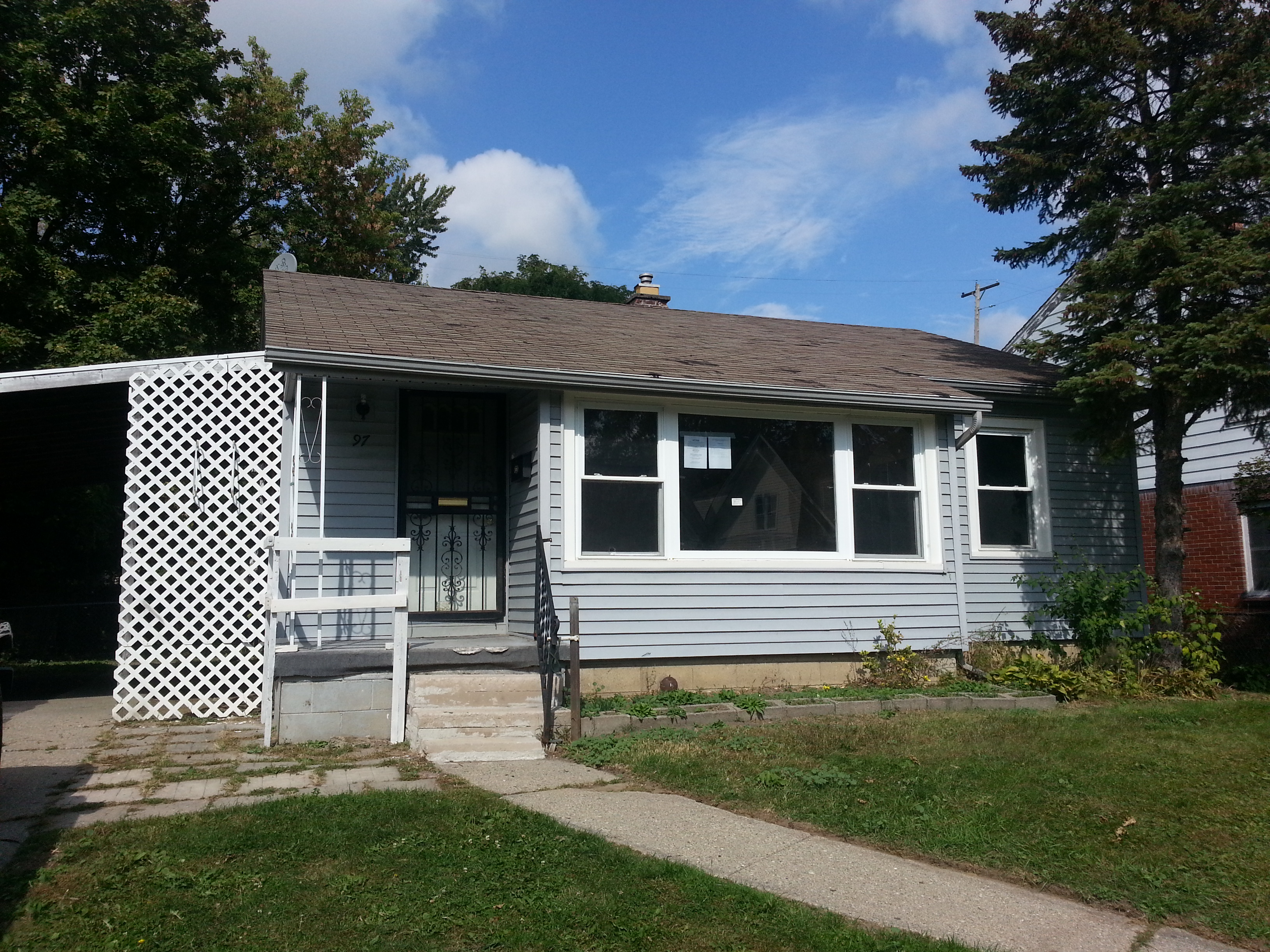 97 Mohawk Rd, Pontiac, MI 48341 