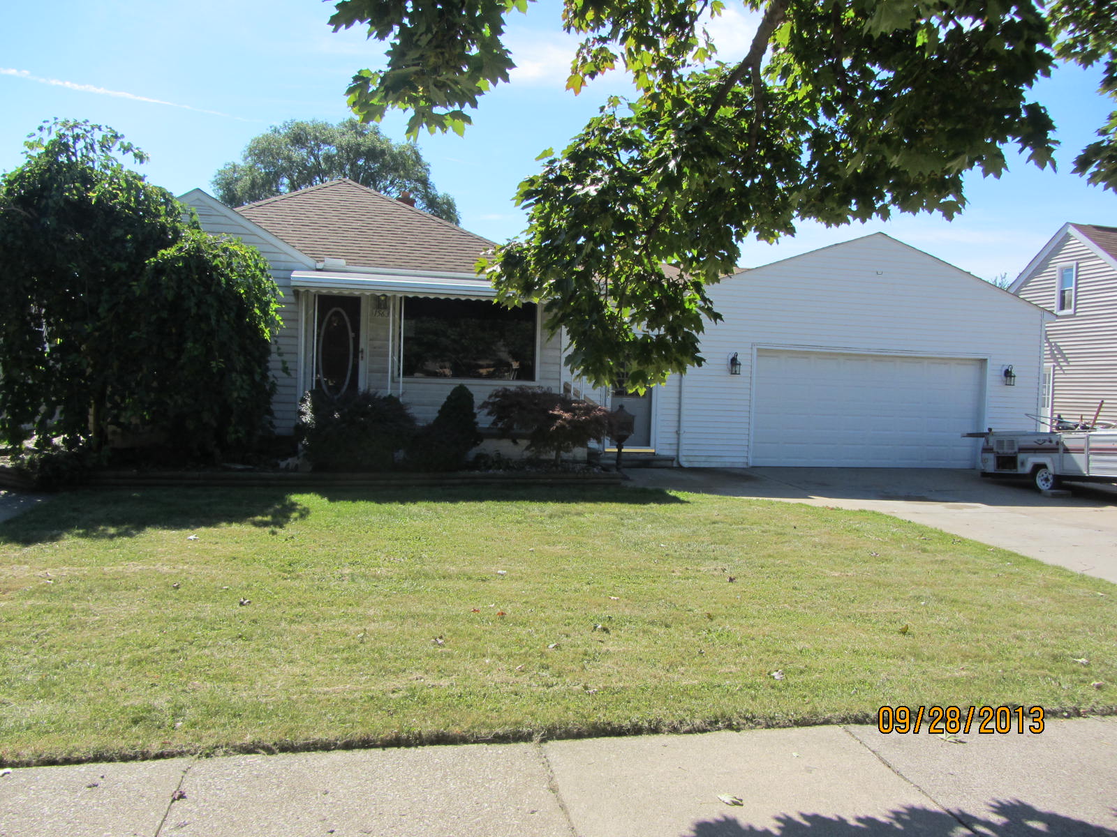 1563 Philomene, Lincoln Park, MI 48146 