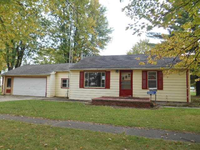 206 Jefferson St, Sandusky, MI 48471 