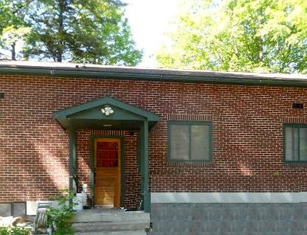 Central, Charlevoix, MI 49720 