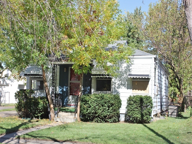 636 Lincoln Ave, Flint, MI 48507 