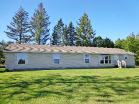8254 E 104th St, Howard City, MI 49329 