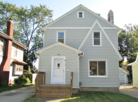 726 Cleo St, Lansing, MI 48915 