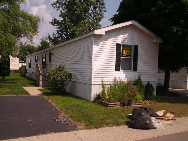 351 N. Squirrel Rd. #261, Auburn Hills, MI 48326 