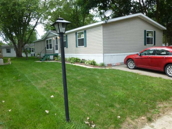 142 Cherry Lane, Belleville, MI 48111 