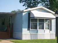 143 Menlo Park, Belleville, MI 48111 