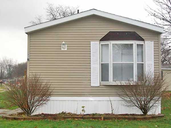92 Belle Villa, Belleville, MI 48111 