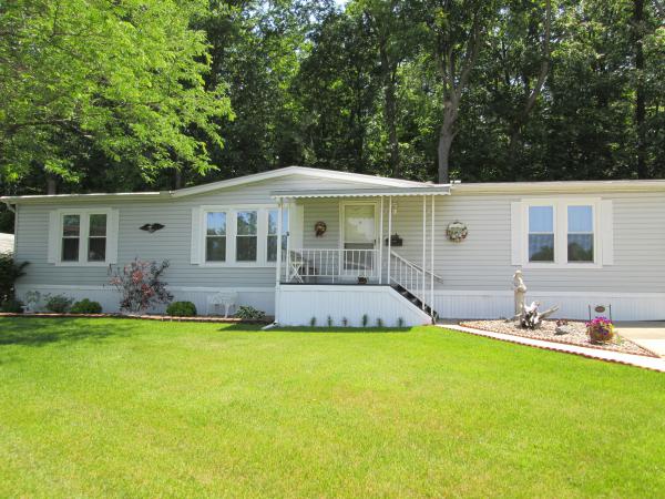 143 Applewood Court, Davison, MI 48423 