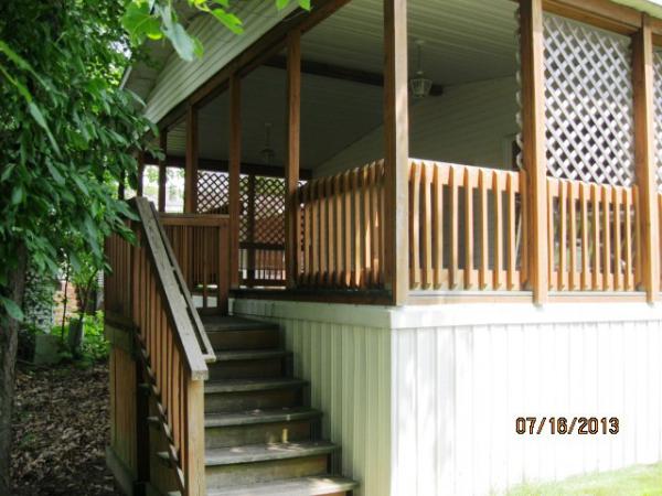 121 Laurel Leah, Fenton, MI 48430 
