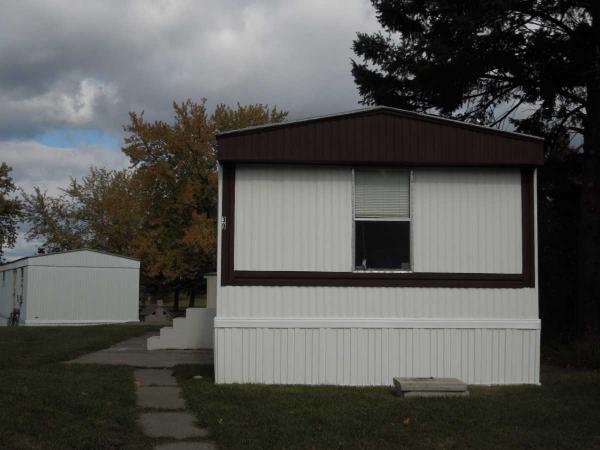 30 N. Shetland, Highland, MI 48357 