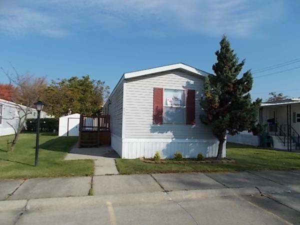 17175 Bolingbrook, Macomb, MI 48044 