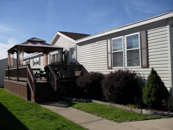 922 TANNER LANDING, Monroe, MI 48161 