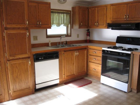 2062 Summergreen West, Muskegon, MI 49442 