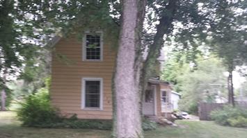 304 S Muenscher St, Howard City, MI 49329 