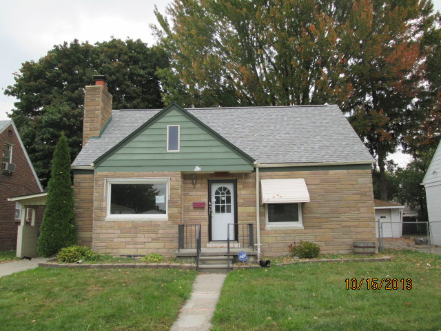26510 Parkington St, Roseville, MI 48066 