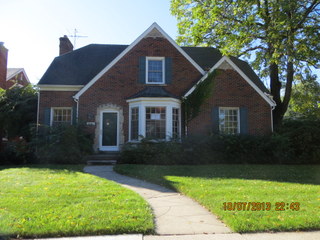 15506 S Park Ave, Eastpointe, MI 48021 