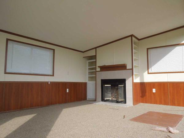 2783 Loch Lomond, Highland, MI 48357 