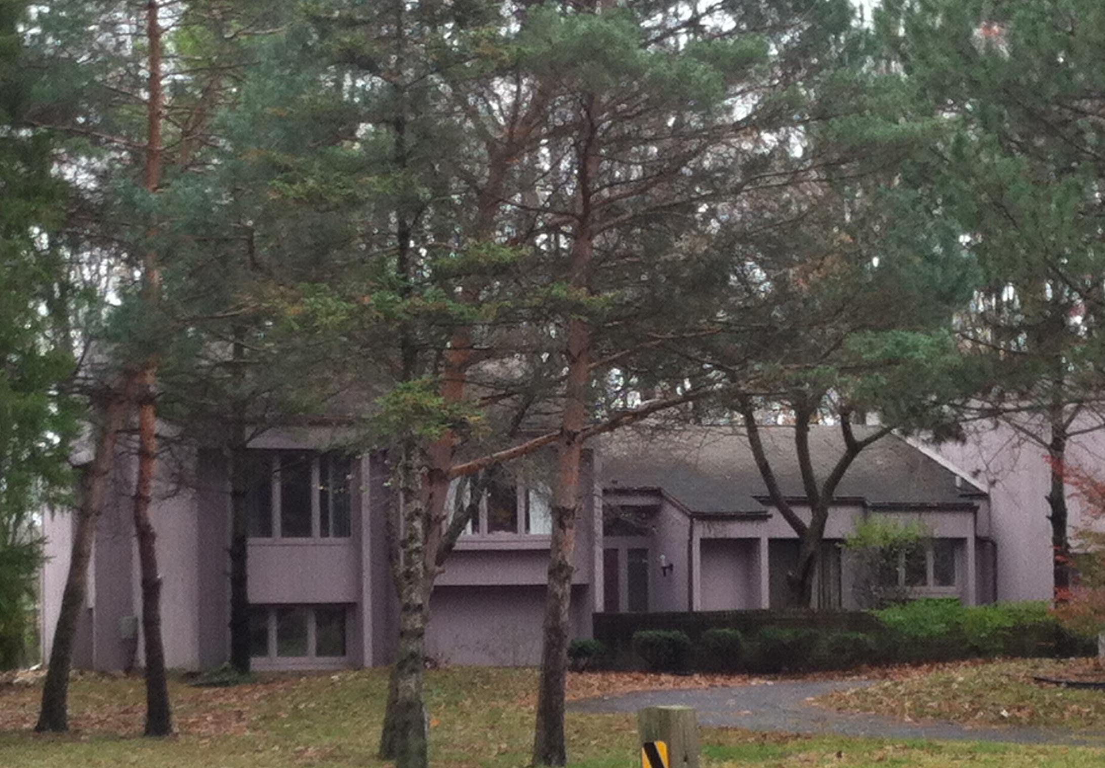 30380 Balewood St, Southfield, MI 48076 