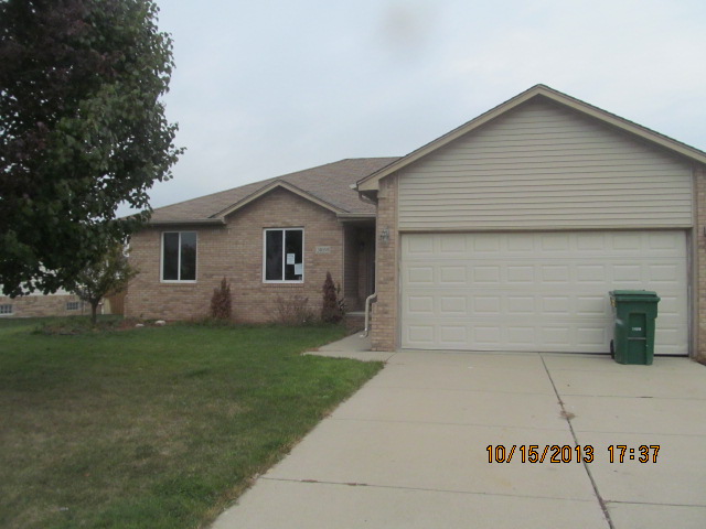 31059 Blue Heron, Chesterfield, MI 48047 